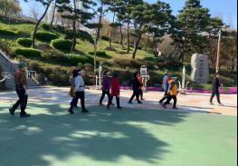 인천 동구, 주민 대상 제2기 생활터 건강걷기교실 운영 기사 이미지