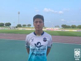 울산시민축구단 구종욱 “혼자 이뤄내는 것은 아무것도 없어” 기사 이미지
