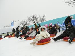 함박눈 펑펑, 즐거움 팡팡 주말 화천산천어축제 성황  기사 이미지