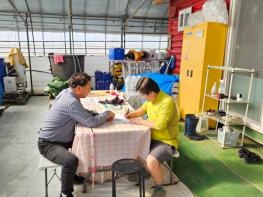 함평군, 딸기 스마트팜 육성 앞장…농가소득 향상 효과 톡톡 기사 이미지