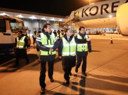 이명구 관세청장, 새해 첫 행보로 수출 현장 방문 ··· 수출 7,000억 달러 달성의 숨은 주역 격려 기사 이미지