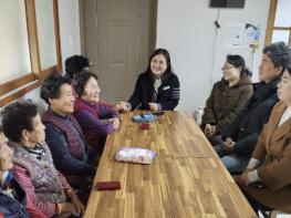 함평군 신임 신광면장, 취임 직후 면내 경로당 순회 방문 기사 이미지