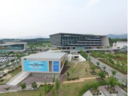 완주군, 구직 청년 면접 정장 대여  기사 이미지