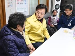 조규일 진주시장, 내동면 화재피해 주택 등 3개소 현장 위문 방문 기사 이미지