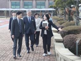 전남교육청, 장흥장평중 찾아 ‘새학년 준비’ 현황 살펴 기사 이미지