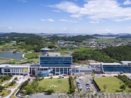 신안군, 영농철 맞아 농기계임대사업소 근무시간 연장 운영 기사 이미지