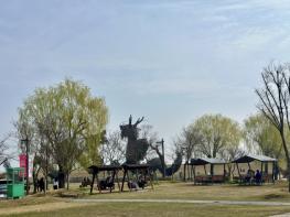 김제시, 벽골제관광지 경관 개선을 위한 수목 식재 실시 기사 이미지