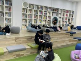 성남시, 도서관 주간 맞아 77개 독서문화 행사 열어 기사 이미지