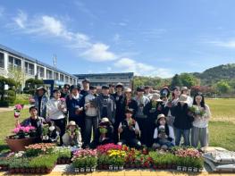 진안군, 학교 4-H회 꽃묘 지원 통해 녹색학교 조성 기사 이미지