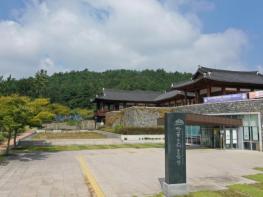 해남군 땅끝순례문학관, 상주작가와 함께하는 참여형 문학 프로그램 확대  기사 이미지