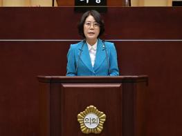 광주광역시 서구의회 윤정민 의원 ‘현장에서 답 찾은 12년’…공동돌봄 사회로 전환 촉구 기사 이미지