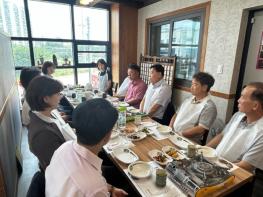 평택시 안중출장소, 서부지역 5개 읍면장 및 이장협의회장과 간담회 개최 기사 이미지