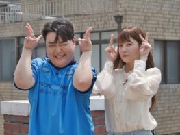 [SBS 아니근데진짜!] 이수지, 키링남 김규원에 “인기에 내 지분 있어. 수입 7대 3 정산 제안” 현장 초토화 기사 이미지