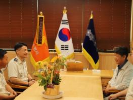 임승필 울진군의회 의장, 울진소방서 방문… 지역 안전 협력 강화 기사 이미지