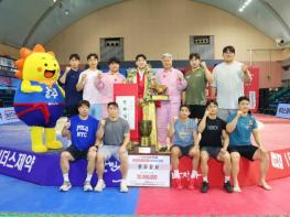울주군 해뜨미씨름단 김무호, 문경오미자장사씨름대회 한라장사 등극 기사 이미지