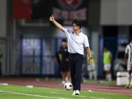‘리그 4경기 연속 무패행진’ 김천상무, 선두 서울과 비등한 경기 끝 아쉬운 무승부 기사 이미지