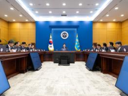 이 대통령 '부동산 문제 해결에 가용한 수단과 역량 집중 투입' 기사 이미지