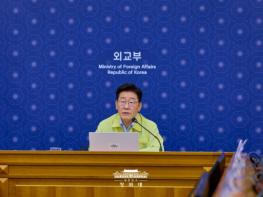 이재명 대통령, 네팔 홍수 우리 국민 피해 대응 긴급회의 주재…'가용 인력·자원 총동원' 기사 이미지