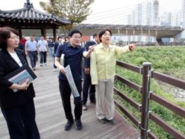 전남광주통합특별시 신수정 북구청장, 취임 100일...‘변화의 방향을 세우고, 도약의 기반을 다지다’ 기사 이미지