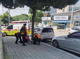 [미담] 폭염 속 길 잃은 의식… 생명 구한 한전MCS 김정아 매니저의 '1분 1초' 기사 이미지